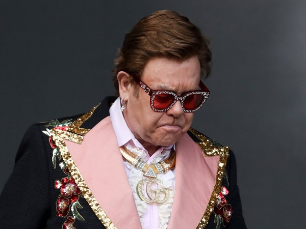 Elton Con Dağlıq Qarabağla bağlı paylaşımını sildi
