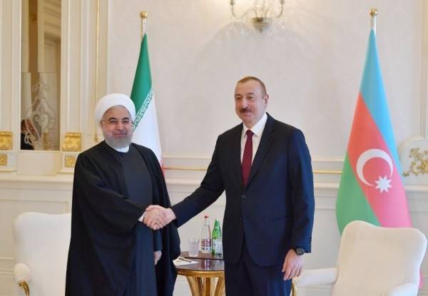 Həsən Ruhani Prezident İlham Əliyevə zəng edib