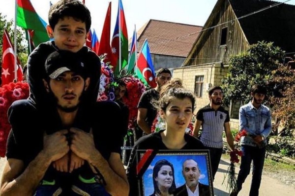 Ermənilərin Gəncəni raket atəşinə tutması nəticəsində 3 uşaq hər iki valideynini itirib
