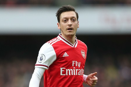 Mesut Özil Azərbaycana dəstək verdi - FOTO