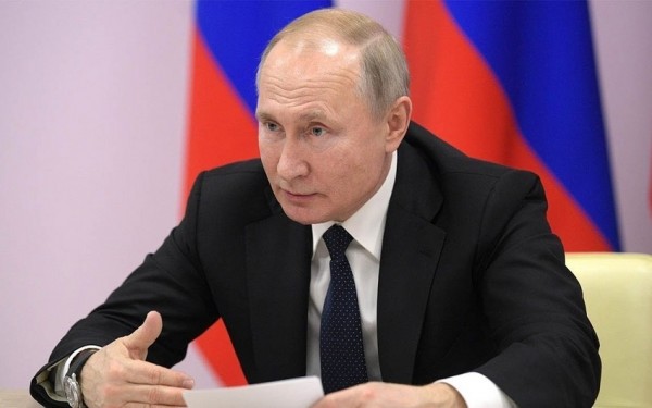 Putin: "Bizim üçün Ermənistan da, Azərbaycan da eyni səviyyəli tərəfdaşdır"