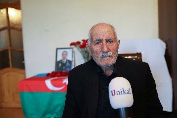 Şəhid Milli Qəhrəmanın atası: “Şükür Həmidovun qanı doğulduğu torpağa tökülüb”