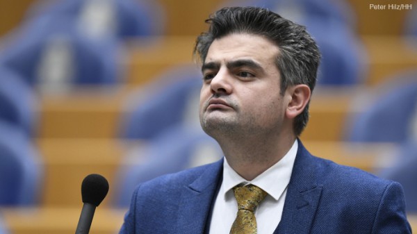 Ermənilərin hədələdiyi niderlandlı deputat: “Məni qorxuda bilməzlər”