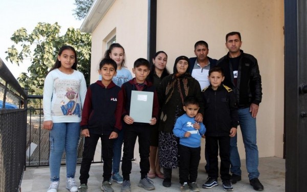 Daha 4 rayonda şəhid ailələri və Qarabağ müharibəsi əlillərinə ev verildi