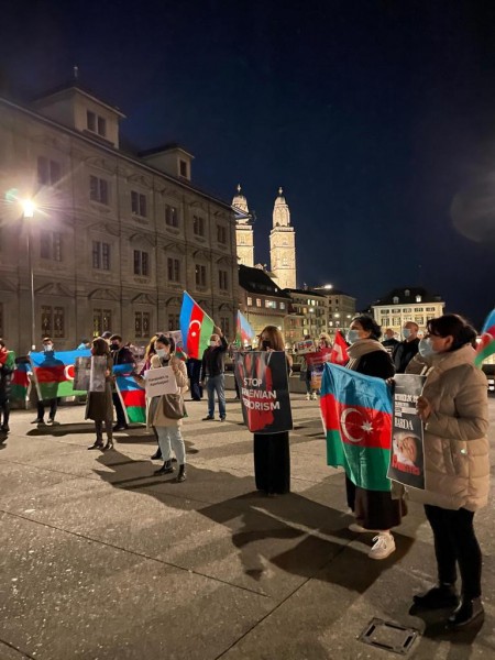 Sürix şəhərində Gəncə və Bərdə terroruna etiraz edilib