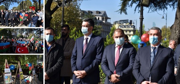 Tbilisidə Azərbaycanın Dövlət Bayrağı Günü və Şuşanın azad edilməsi qeyd olunub