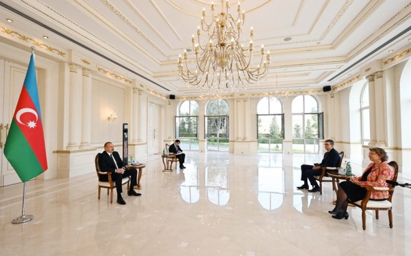 İlham Əliyev Niderland yeni səfirinə: Parlamentinizin ədalətsiz qərarı bizə daha yaxın əlaqələr qurmağa kömək etməyəcək