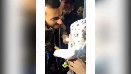 Qazimiz adını Polad qoyduğu övladının yanına qayıtdı