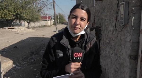 Fulya Öztürk koronavirusa yoluxdu - FOTO