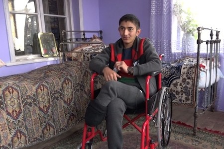 Qazi olduqdan sonra sevdiyi qızın "həri"sini aldı: 19 yaşlı qəhrəmanımızın hekayəsi