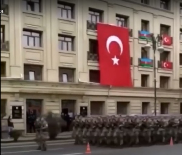Türk Ordusu Bakıya gəldi