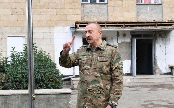 İlham Əliyev hərbi əməliyyatların bəzi təfərrüatını açıqladı