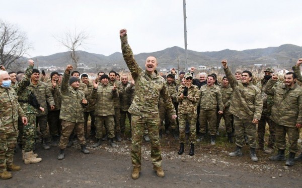 Prezident bir qrup hərbçini “Qubadlının azad olunmasına görə” medalı ilə təltif etdi