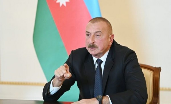 İlham Əliyev: Əgər kimsə Azərbaycan xalqını təhqir etməyə çalışsa...
