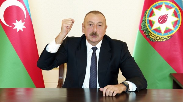 İlham Əliyevə ”İlin Qəhrəmanı” fəxri adı verildi