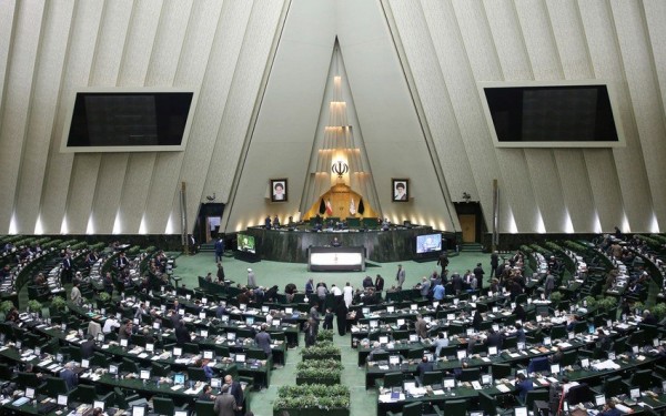 KİV: İran parlamentində İsrailin “məhv edilməsinə” çağıran qanun layihəsi təklif edilib