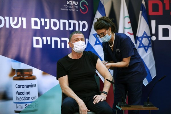 İsrail koronavirus peyvəndinin əhaliyə vurulması faizinə görə dünyada liderdir