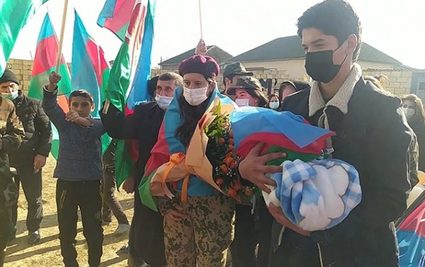 Daha bir şəhid oğluna atasının adı qoyuldu - Video