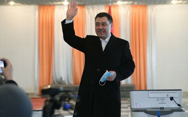 Sadır Japarov Qırğızıstanda prezident seçkilərində qalib gəldi