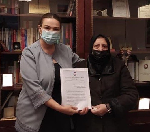 Qənirə Paşayeva şəhid Babək Allahverdiyevin anası ilə görüşüb
