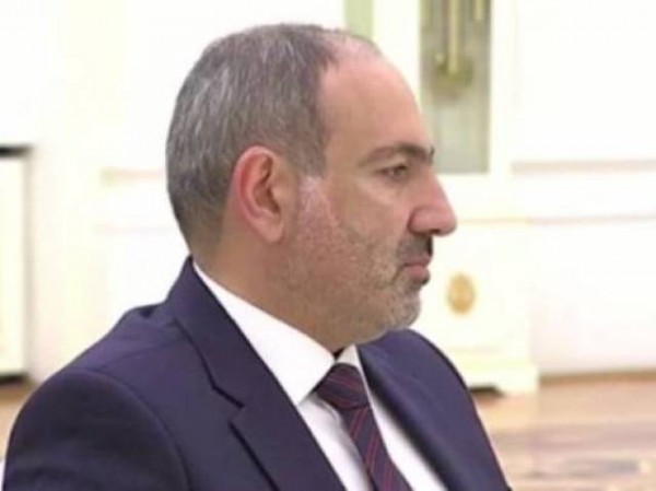 Putin Moskva görüşündən öncə Paşinyanın saqqalını qırxdırıb...- Erməni mediası