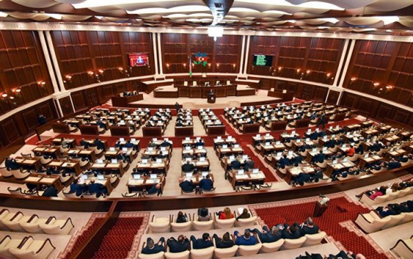 Prezident İlham Əliyev Milli Məclisin komitələri ilə bağlı Qanunu təsdiq edib