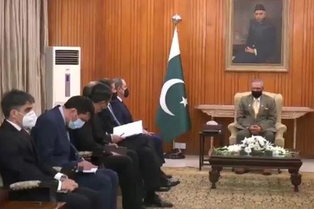 Pakistan prezidenti Qarabağın azad olunması münasibətilə Azərbaycanı təbrik edib