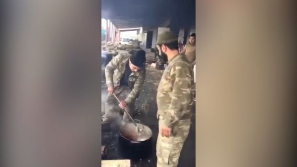 Qubadlıda borş bişirən əsgərlərimiz
