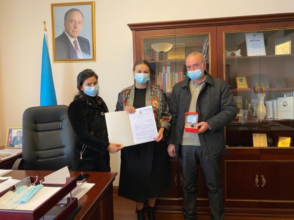 Qənirə Paşayeva şəhid Orxan Emnalıyevin ailəsi ilə görüşüb