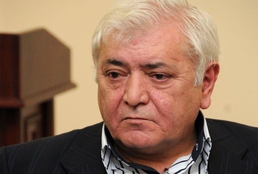 Bu şəhidlər düşməndən 2 metr torpaq saldıra bilməyiblər? - Aqil Abbas