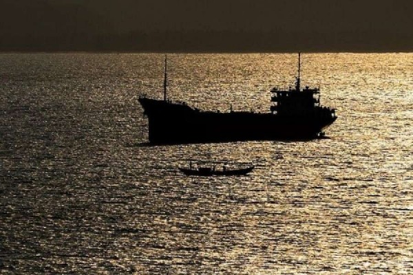 Dəniz quldurları daha bir gəmini qaçırdı