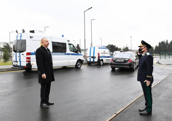 Prezident Baş Prokurorluğun yeni binasının açılışında