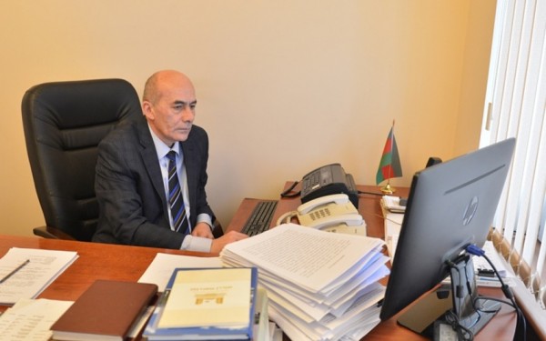 Milli Məclisin mətbuat katibi kollektivə təqdim olunub