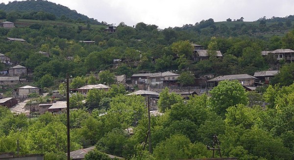 Ermənilər Zəngəzurun Zeyvə kəndini boşaldır - Səbəb