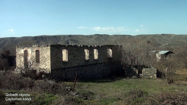 İşğaldan azad edilmiş Qubadlının daha bir kəndindən görüntülər