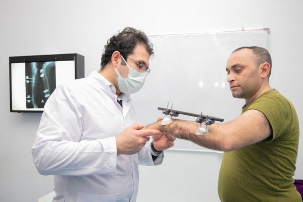 Qazilərin müayinəsi üçün Türkiyədən Azərbaycana həkim heyəti gətirilib