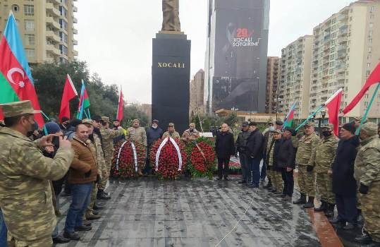 Qarabağ qaziləri “Ana harayı” abidəsini ziyarət ediblər