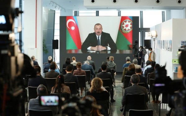Prezident İlham Əliyev 4 saatdan çox mətbuat konfransı keçirib - Yenilənib