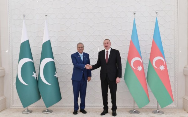 Prezident İlham Əliyev pakistanlı həmkarını təbrik edib