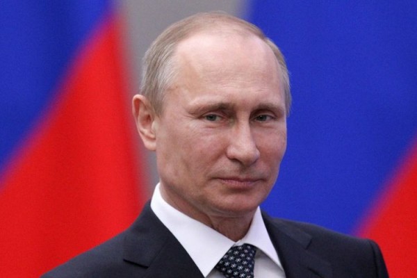 Putin koronavirusa qarşı peyvənd vurdurur