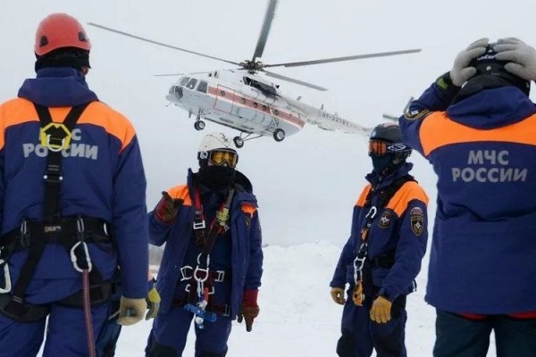 Rusiyada 16 nəfərlik turist qrupu qar uçqunu altında qalıb, 13-ü uşaqdır - YENİLƏNİB