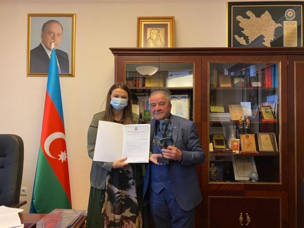 Qənirə Paşayeva Seyran Səxavətlə görüşüb