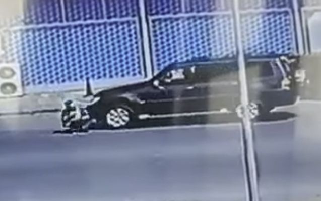 Özünü avtomobilin qarşısına atan qadının şəxsiyyəti müəyyənləşib -  RƏSMİ