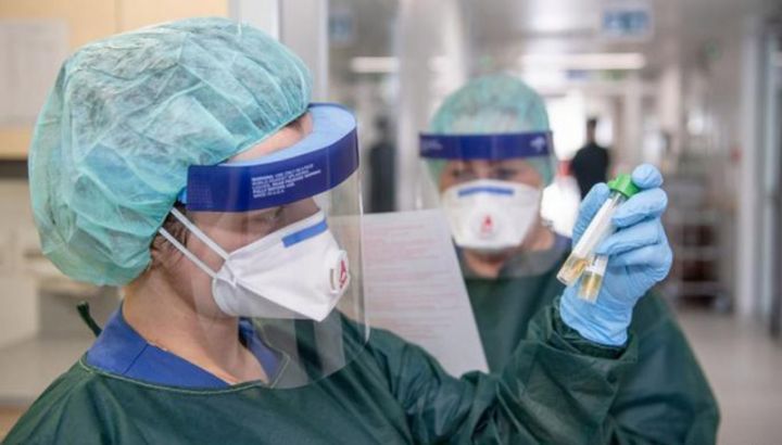 Dünyada ötən sutkada yarım milyondan çox insan koronavirusa yoluxub