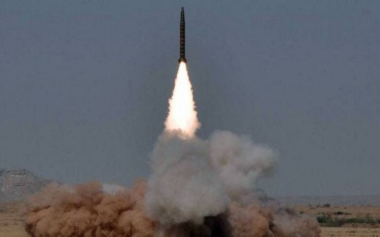 Pakistan ballistik raketini sınaqdan keçirdi -  VİDEO