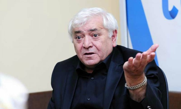 "İcra başçısının içki içib valideynlərinin qəbrinin üstünə getməsini uydurmaq heç bir əndazəyə sığmır"