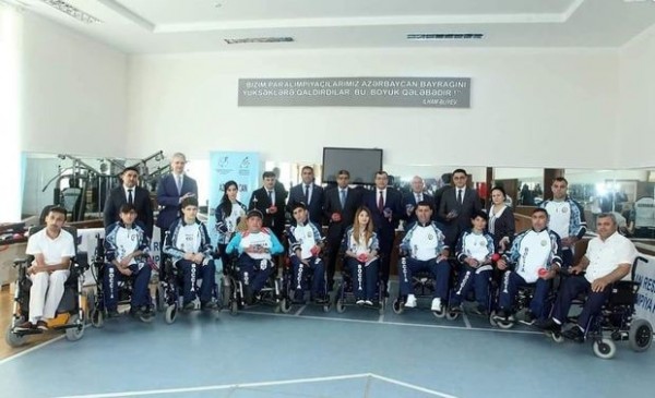 Sahil Babayev İlham Məhərrəmovu təbrik etdi - FOTO
