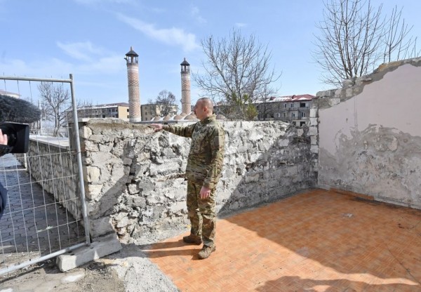 Azərbaycan Prezidenti: Erməniləri müdafiə edənlər gəlsinlər, görsünlər bu vəhşilər nə ediblər