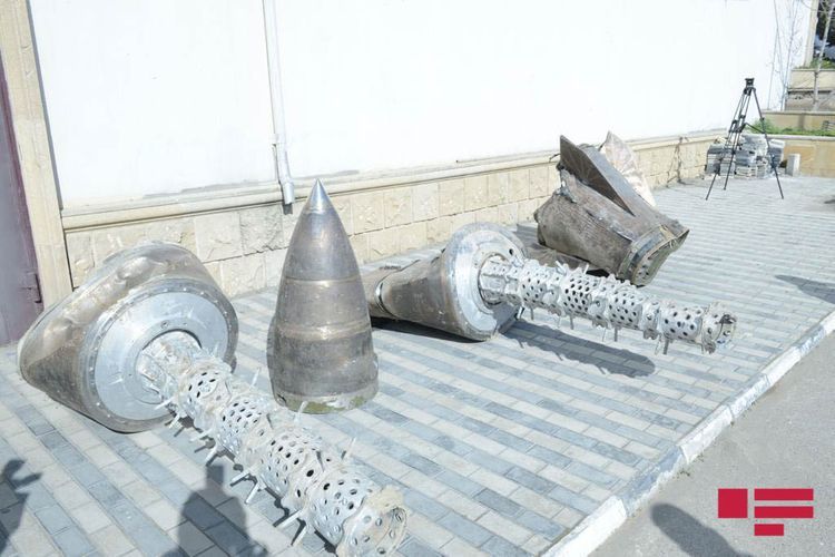 Bakıda “İskəndər” raketlərinin qalıqları nümayiş etdirilir -  FOTO