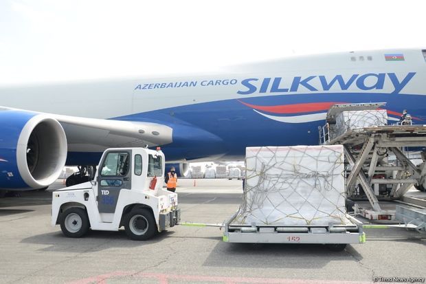 COVAX Azərbaycana vaksinlərin ilk partiyasını göndərdi